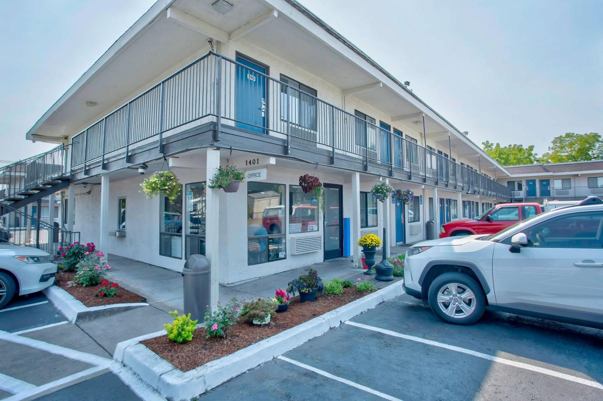 Motel 6-Salem, Or Экстерьер фото